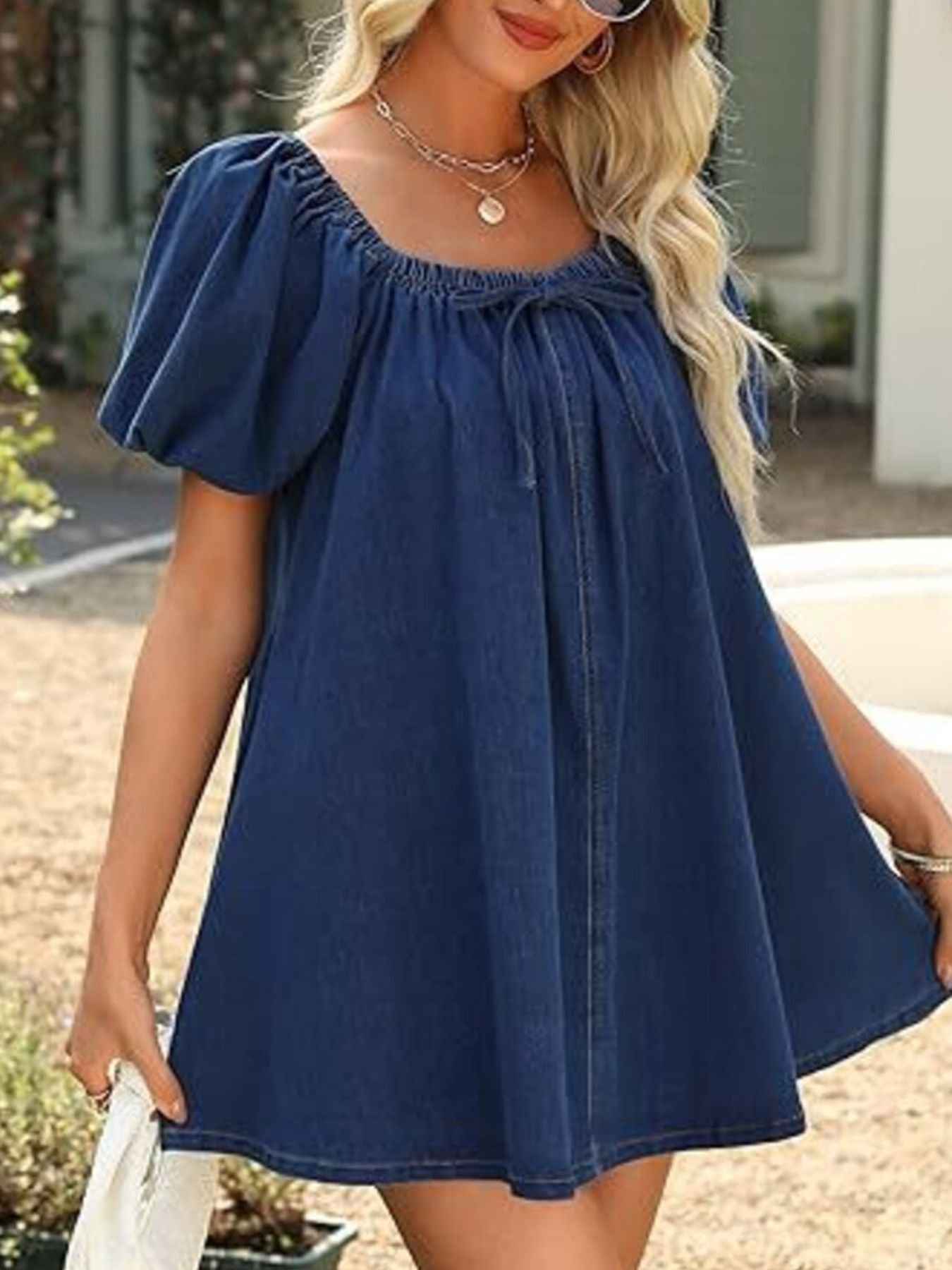 Robe en jean épaules dénudées avec lien à nouer