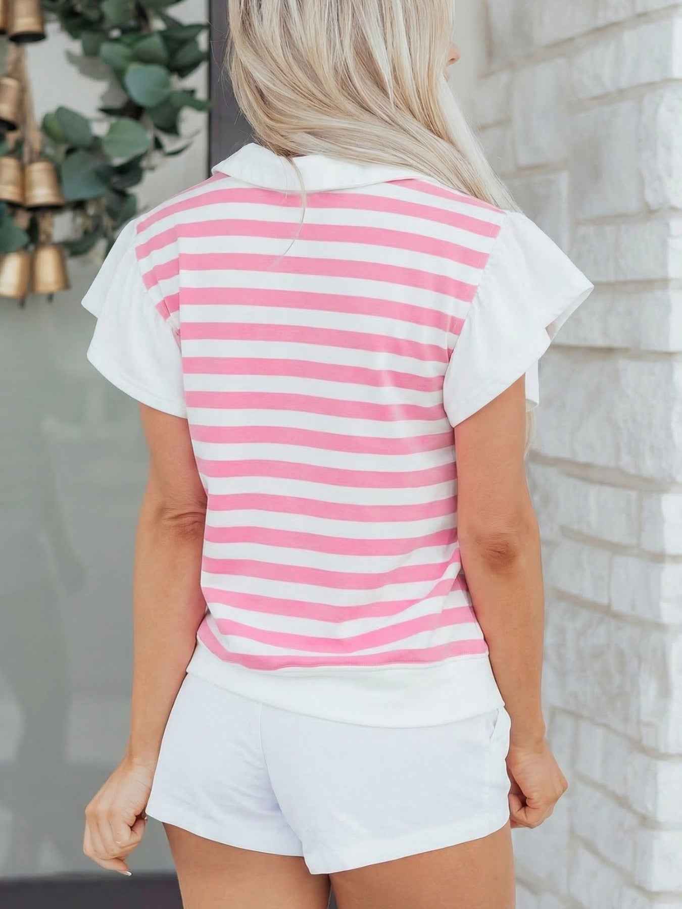 Blouse rayée à manches volantées