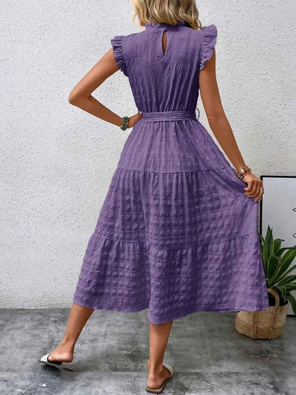 Robe midi à manches courtes, volants et lien à nouer