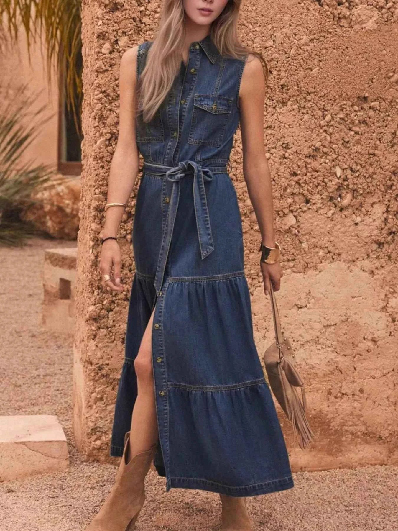 Robe en denim sans manches à boutons