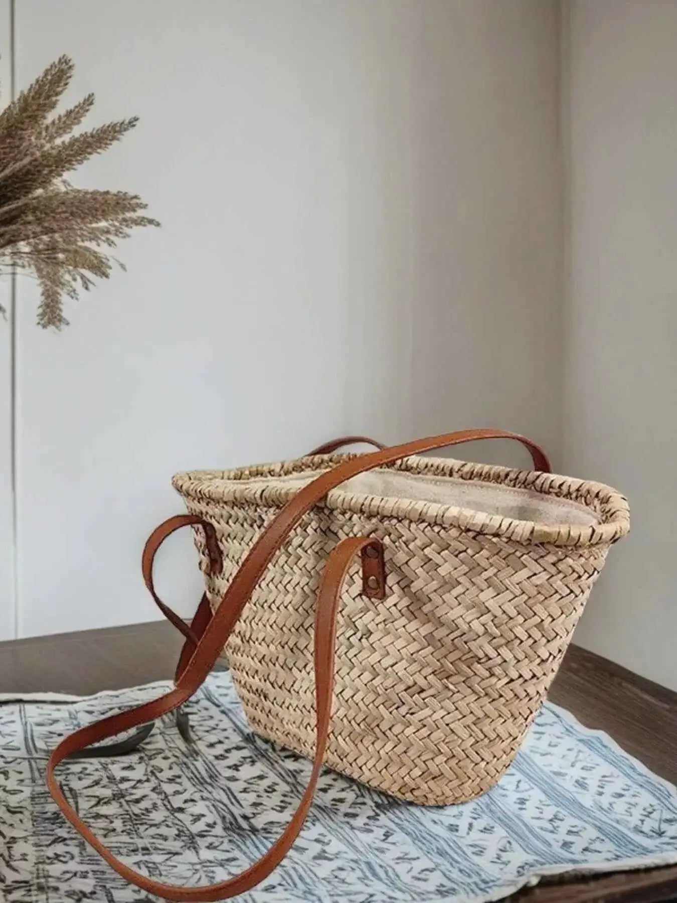 Sac à épaule en paille tressée et accents cuir