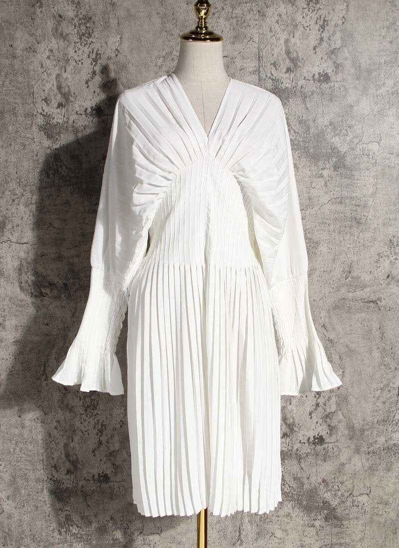 Robe chemise blanche plissée à manches longues - MyParisMonaco