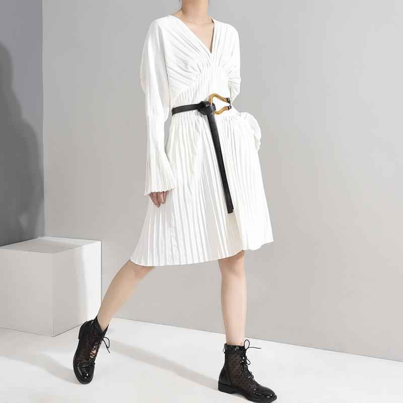 Robe chemise blanche plissée à manches longues - MyParisMonaco
