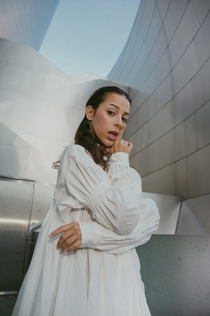 Robe-chemise blanche plissée à manches longues MyParisMonaco