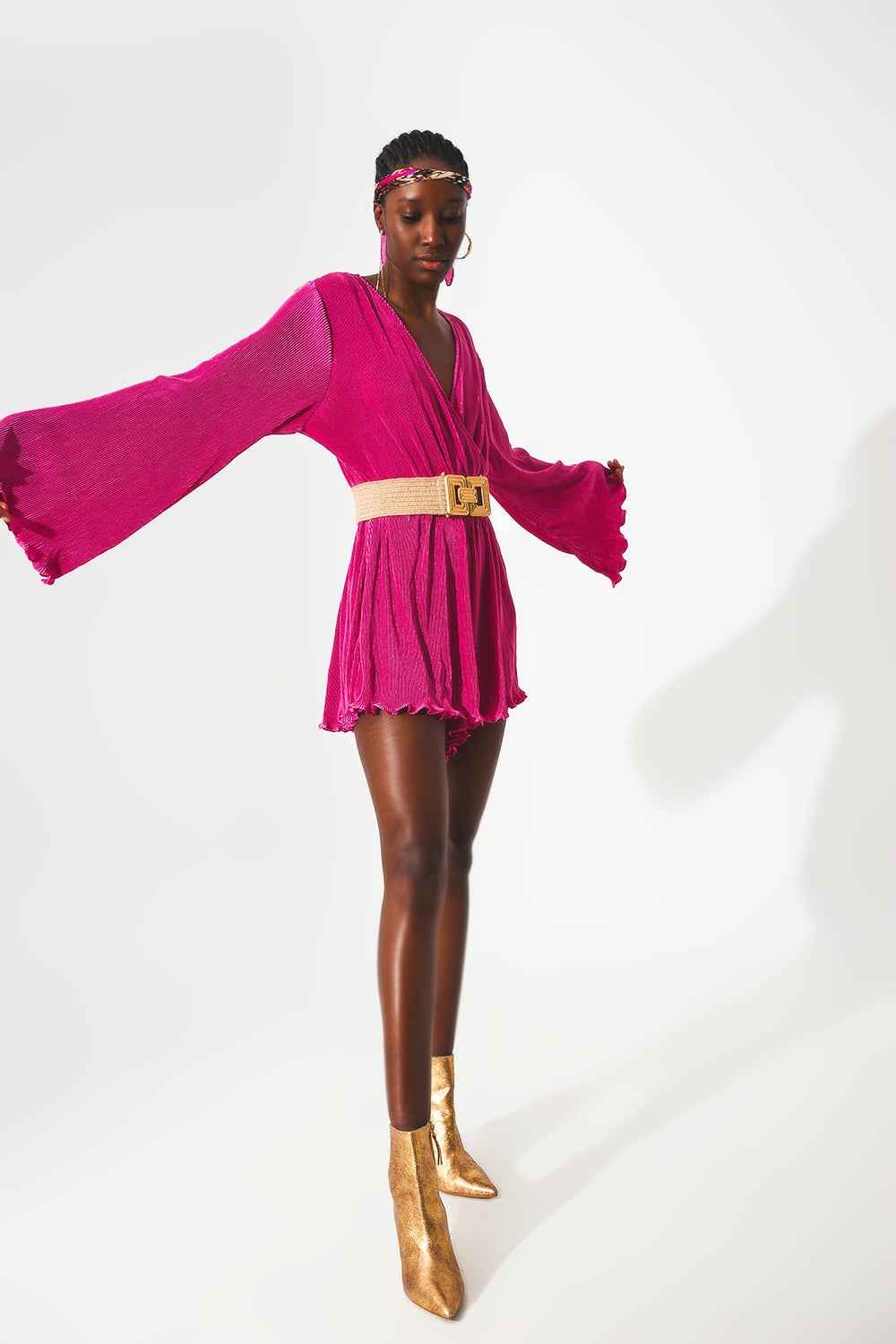 Combishort court en satin plissé cache-cœur fuchsia