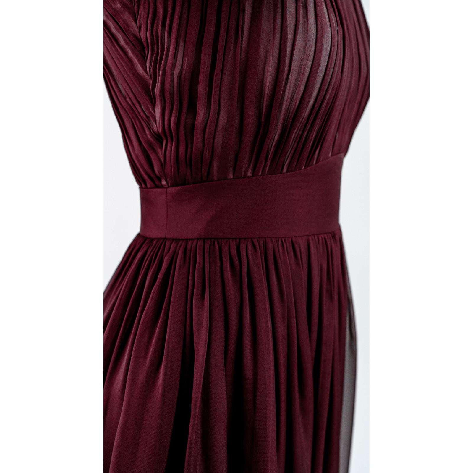 Robe de soirée plissée en mousseline et satin